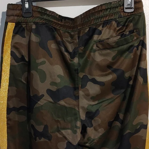 Rebel Minds Men Camouflage Gold Stripe Track Pants - Picture 3 of 8